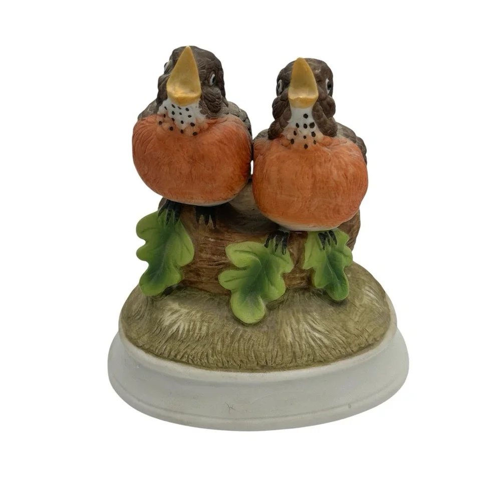Vtg‎ Gorham Bisque Porcelain Nesting Singing Birds Red Breasted Music Figurine